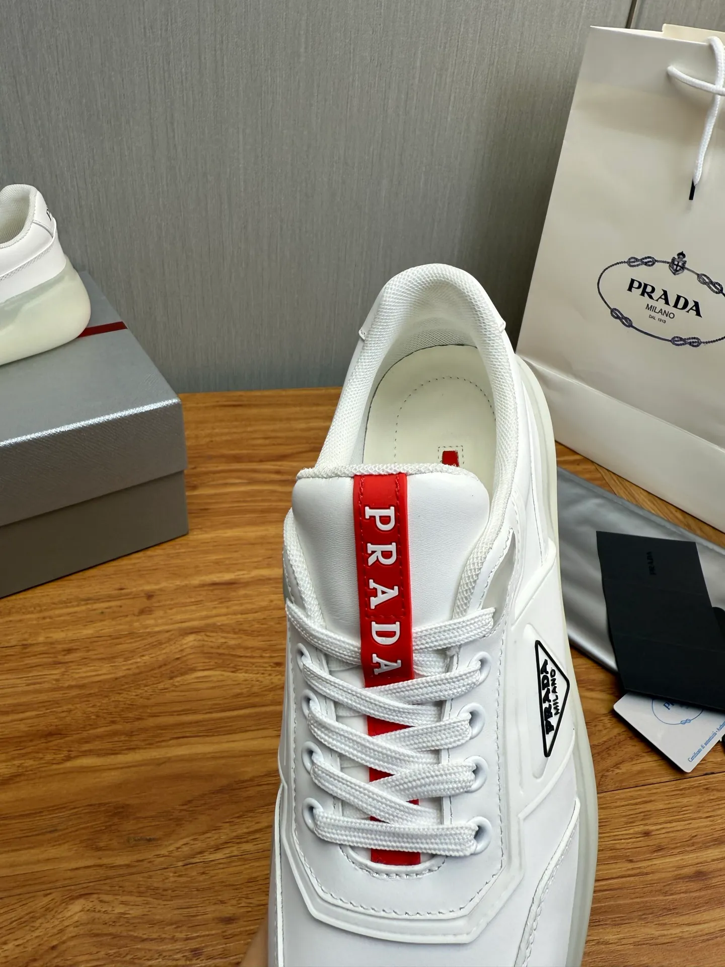 Factory price 600💰 [PRADA] Popular items in men's shoe counters, synchronized with the official website, 1 high-quality shipment ✔️Original cowhide + cowhide lining, 1🆚1 replica, original sole, 38-45 (45 customized, non-refundable)